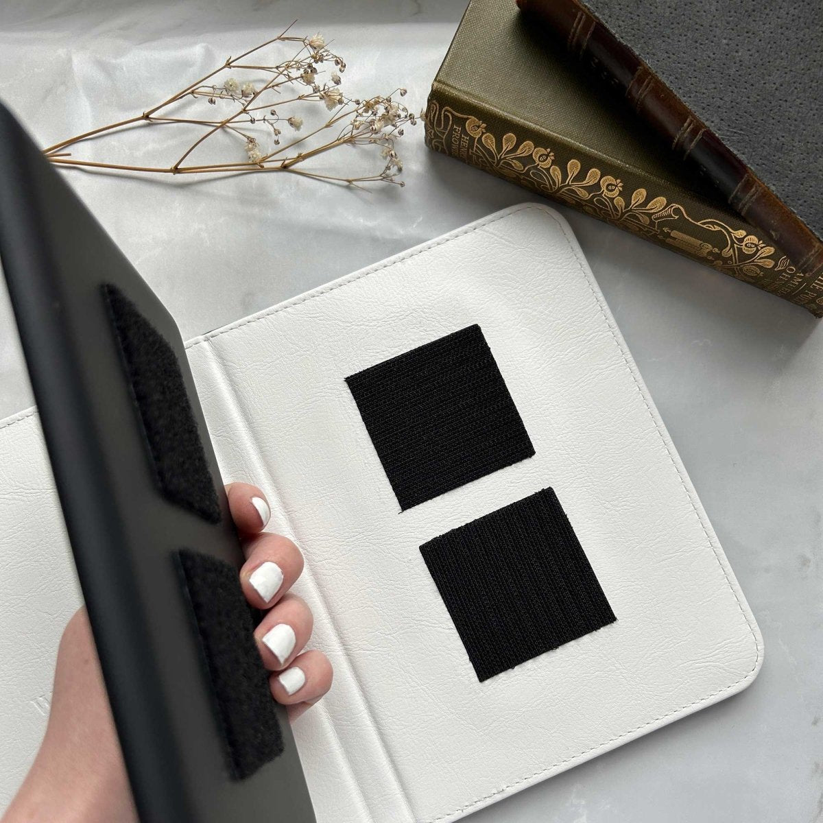 Sherlock Holmes Kindle and Other eReader Cover - Leo's Treasure Box